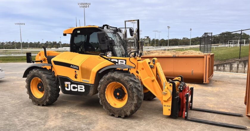 Sunshine Coast Turf Club has recently purchased a JCB 532-70 Agri telehandler. Images: Murray Weeding