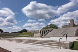 A side view shows the new entrance,which included bringing extensive granite paving. Image: TLA