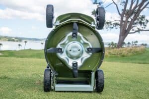 Masport’s Quadcut® four-blade disc system on The President is designed to maximise airflow, improving clipping lift, catcher fill efficiency and mulching performance. Image: Masport