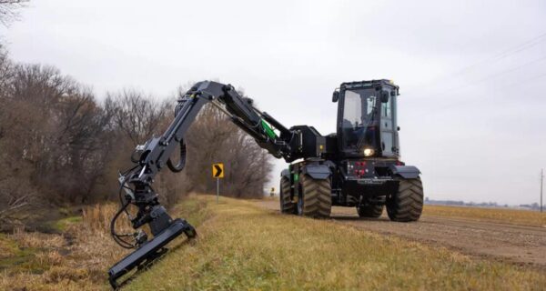 Multifunction machines designed with strong vertical sightlines and overhead views help operators keep both the cutting head and surrounding work zone in view without constantly repositioning the carrier. Image: Diamond Mowers